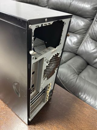 Torre PC Gigabyte Triton