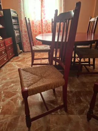 Mesa de comedor y 6 sillas