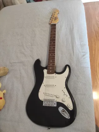 Guitarra Stratocaster
