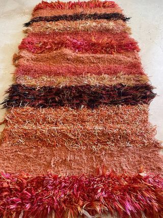 Alfombra de lana y tela 130cm x 60 cm