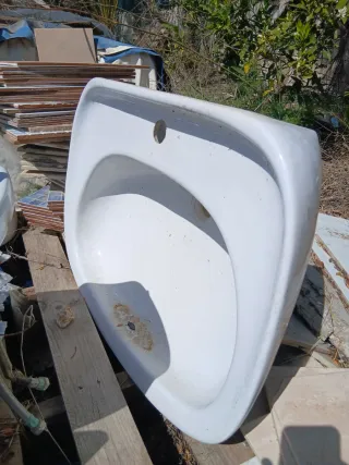 Lavabo de porcelana blanco