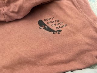 Lote 7 sudaderas, 1 camisa, 1 pantalón