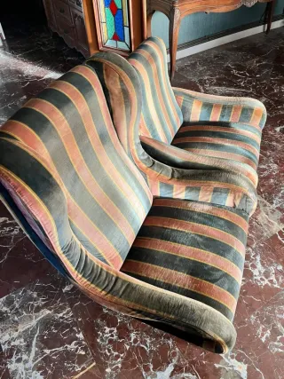 Pareja sillones vintage (1 orejero) tapizado rayas