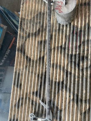 Balanza antigua de metal