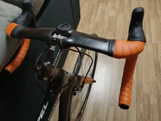 Bicicleta de carretera Giant Negra/Naranja