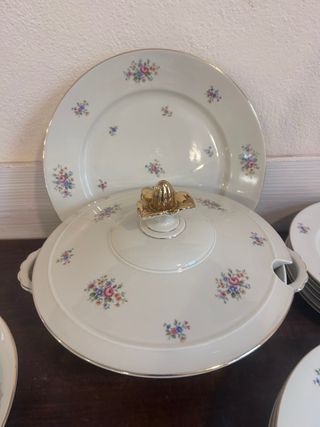 Servizio piatti porcellana floreale