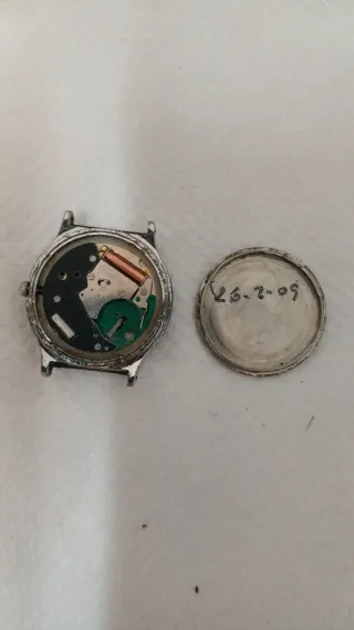 Reloj Casio Mujer Plata y Blanco
