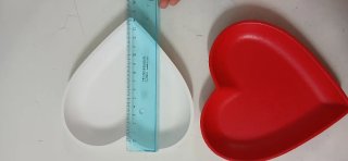 Set 2 Piatti di legno Cuore Rossi e Bianchi
