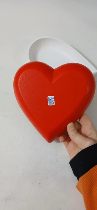 Set 2 Piatti di legno Cuore Rossi e Bianchi