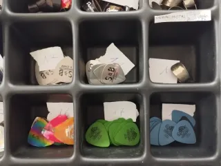 Lote 480 púas + Expositor DUNLOP