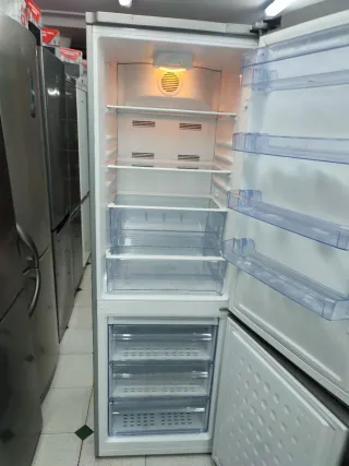 Nevera marca Beko 185/60cm clase A+ con garantía