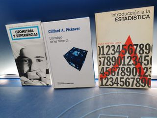 3 libros ESTADÍSTICAS, GEOMETRÍAS, EL PRODIGIO DE LOS NÚMEROS