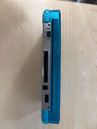 Nintendo 3DS Azul con cargador original.