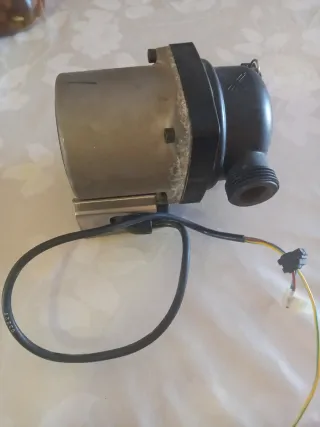 Bomba Caldera Bosch PS15-60 JUN