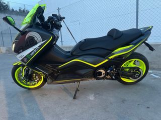 Yamaha TMAX 530 Maxi Scooter