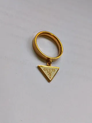 Anillo Guess dorado talla 14