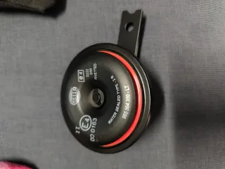 Bocina HELLA para moto