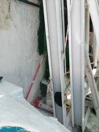 Ventana grande completa con todo cristales cada