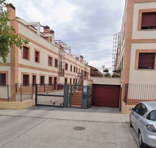 Alquilo plaza de garaje Domingo d Aguirre ARANJUEZ