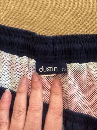 Bañador chico Dustin rojo