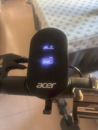 Patín Eléctrico Negro con Detalles Verdes