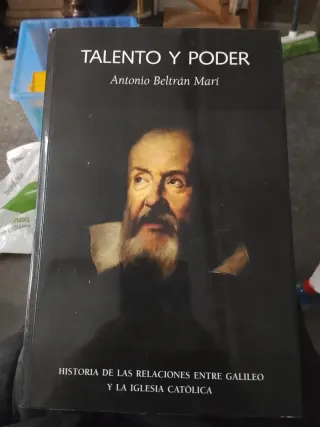 Talento y poder historia de las relaciones entr...