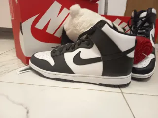 Zapatillas Nike Dunk High Negras y Blancas