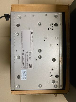 Router Huawei AR161EW