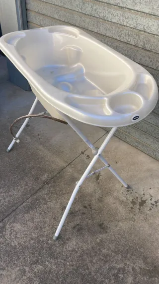Bañera para bebé con soporte plegable