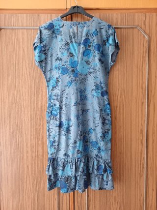 Abito floreale blu e grigio