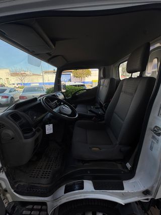 Nissan Cabstar Camión Cesta 3500kg
