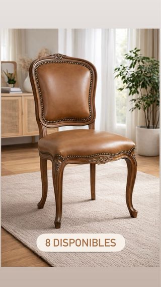 Sillas antiguas de cuero y madera