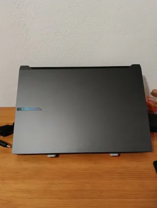 Rtx5070 32gb ram Gigabyte Aerox16