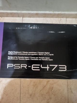 Piano Yamaha PSR-E473 Nuevo Sin Usar