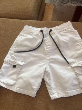 Bermudas cargo chico Bershka blancas