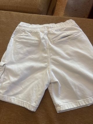 Bermudas cargo chico Bershka blancas