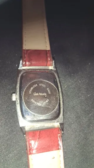 Reloj Louis Valentin Correa Roja y Detalles Floral