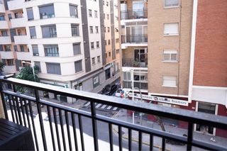 Se alquila una habitación en piso compartido.