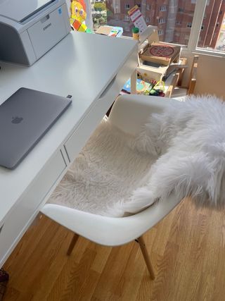 Escritorio ikea y silla