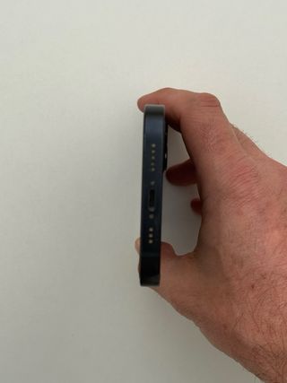 iPhone 14 Negro/Morado