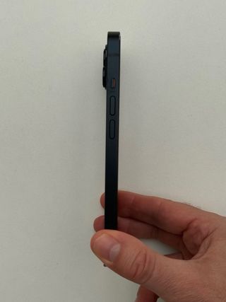 iPhone 14 Negro/Morado