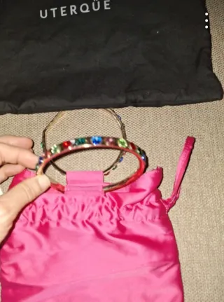 Bolso Uterqüe rosa con detalles multicolor