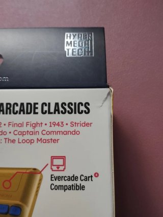 Hyper Mega Tech Super Pocket Capcom Edition Funda