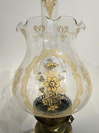 Lampada da tavolo classica in porcellana e vetro