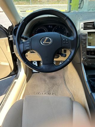 Lexus IS 2009