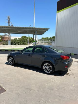 Lexus IS 2009