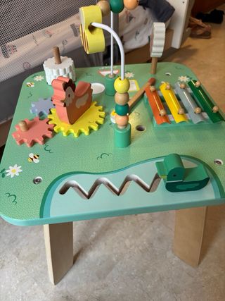 Mesa actividades infantil