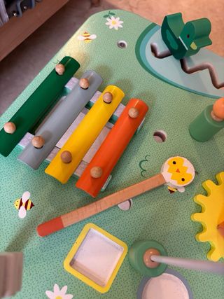 Mesa actividades infantil