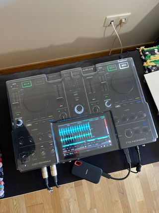 Denon Prime Go + Decksaver + Mala Transporte