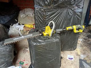 Cortasetos Ryobi a batería